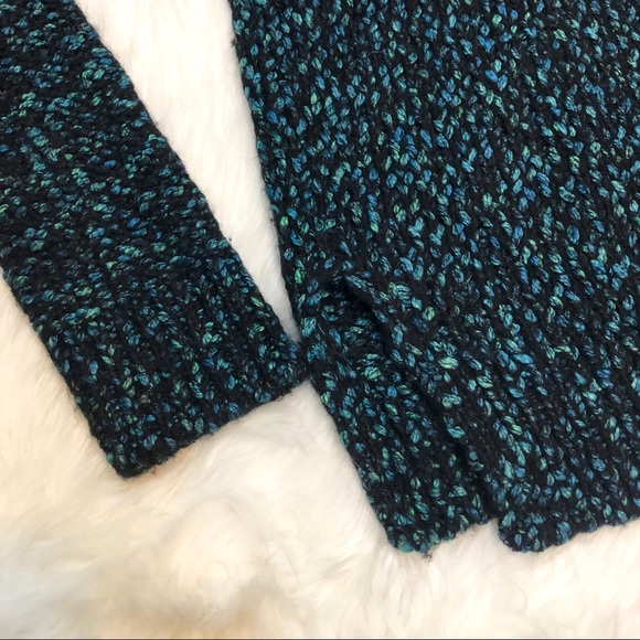 VINCE. Oversized Crewneck Pullover Sweater - Picture 3 of 5